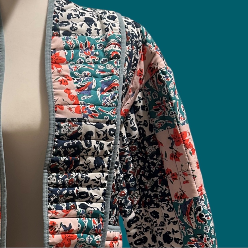 Warm Trendy Quilted Jacket Open Front Multi-Color All-Over Floral Print Small - Picture 12 of 16